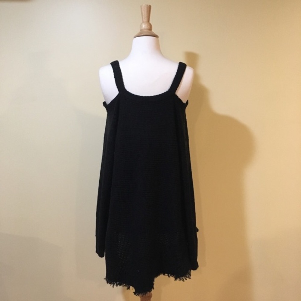 High Low Cold Shoulder Fringe Trim Waffle Knit Sweater - Picture 8 of 8